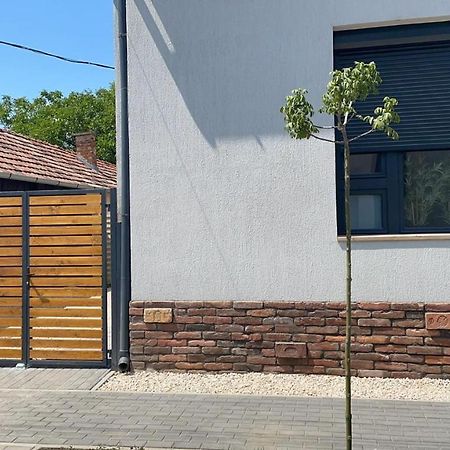 Thermal Apartmanok Raday 4 - Namaste Hajduszoboszlo Bagian luar foto