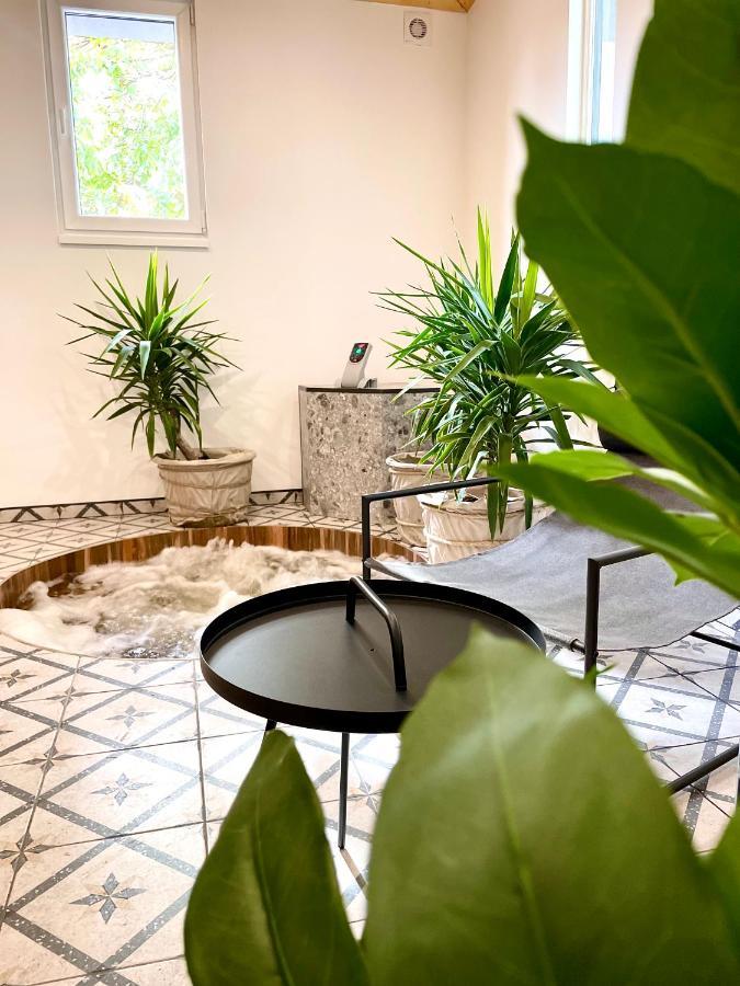 Thermal Apartmanok Raday 4 - Namaste Hajduszoboszlo Bagian luar foto