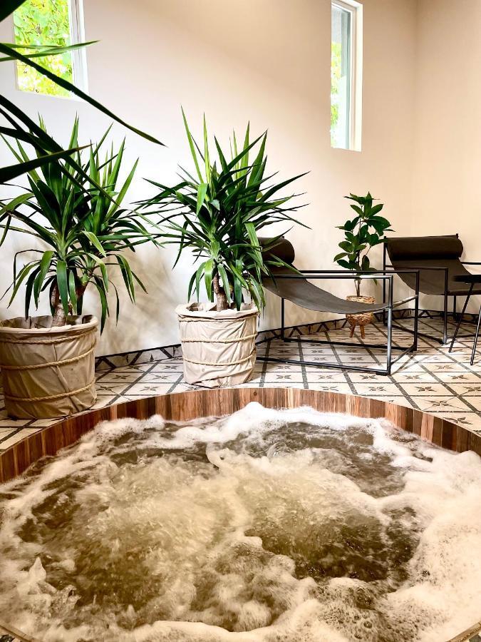 Thermal Apartmanok Raday 4 - Namaste Hajduszoboszlo Bagian luar foto